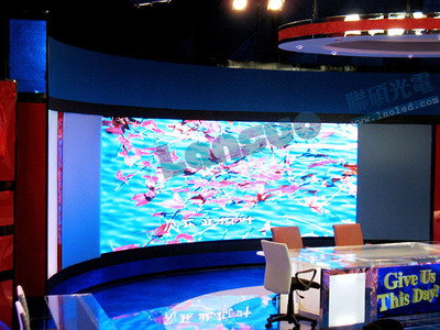 P4與P5高清LED室內(nèi)顯示屏 核心特點(diǎn)與市場(chǎng)報(bào)價(jià)解析